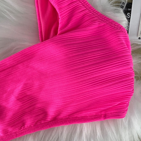 Salt + Cove Neon Pink ribbed bralette swim bikini top size medium - Picture 3 of 7